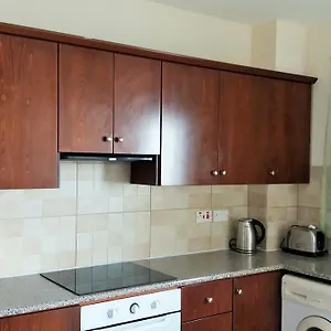 101 Mandritis Court Апартаменты Ларнака